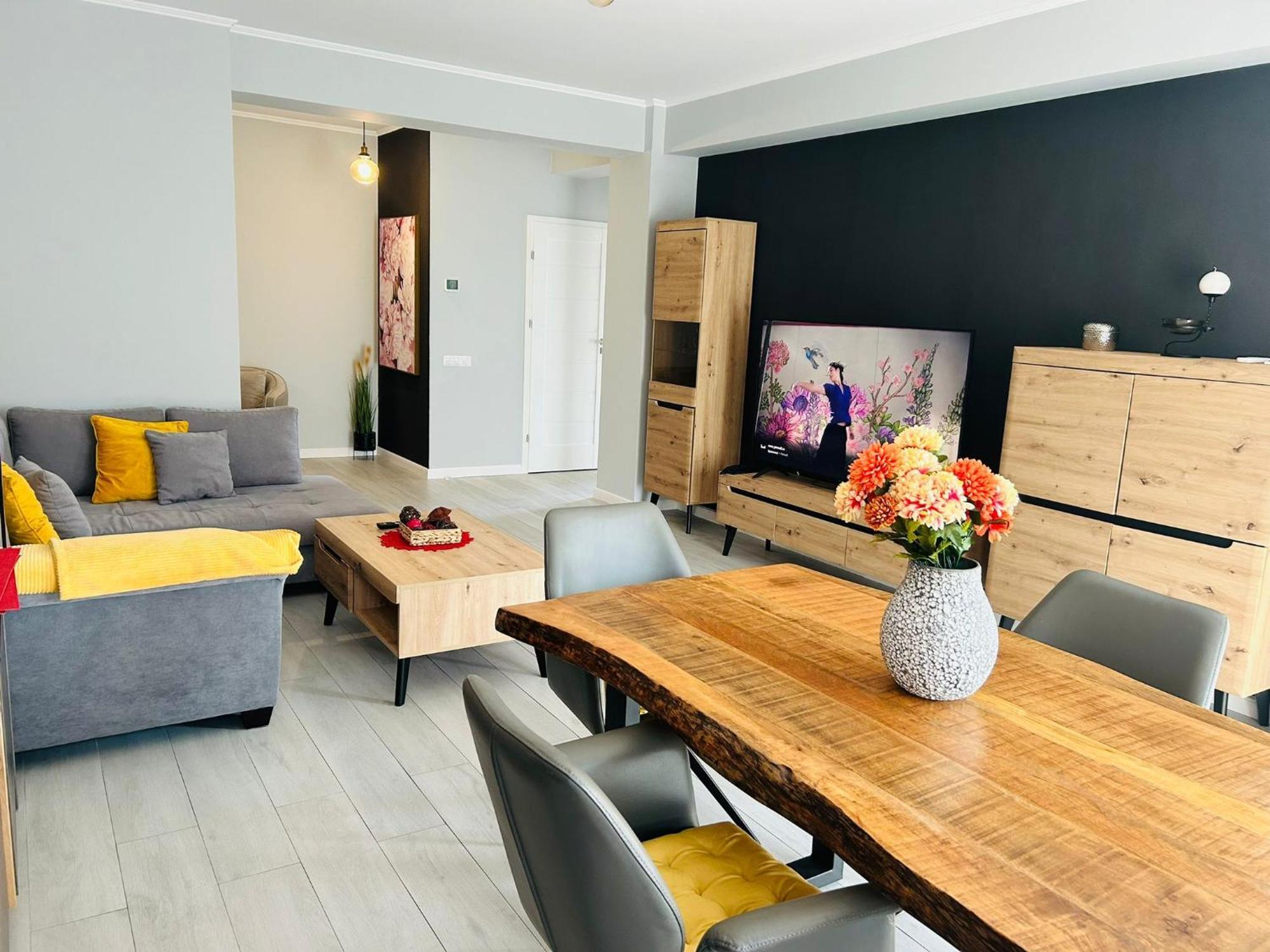 Sibiu Ezonia Central Apartment ภายนอก รูปภาพ